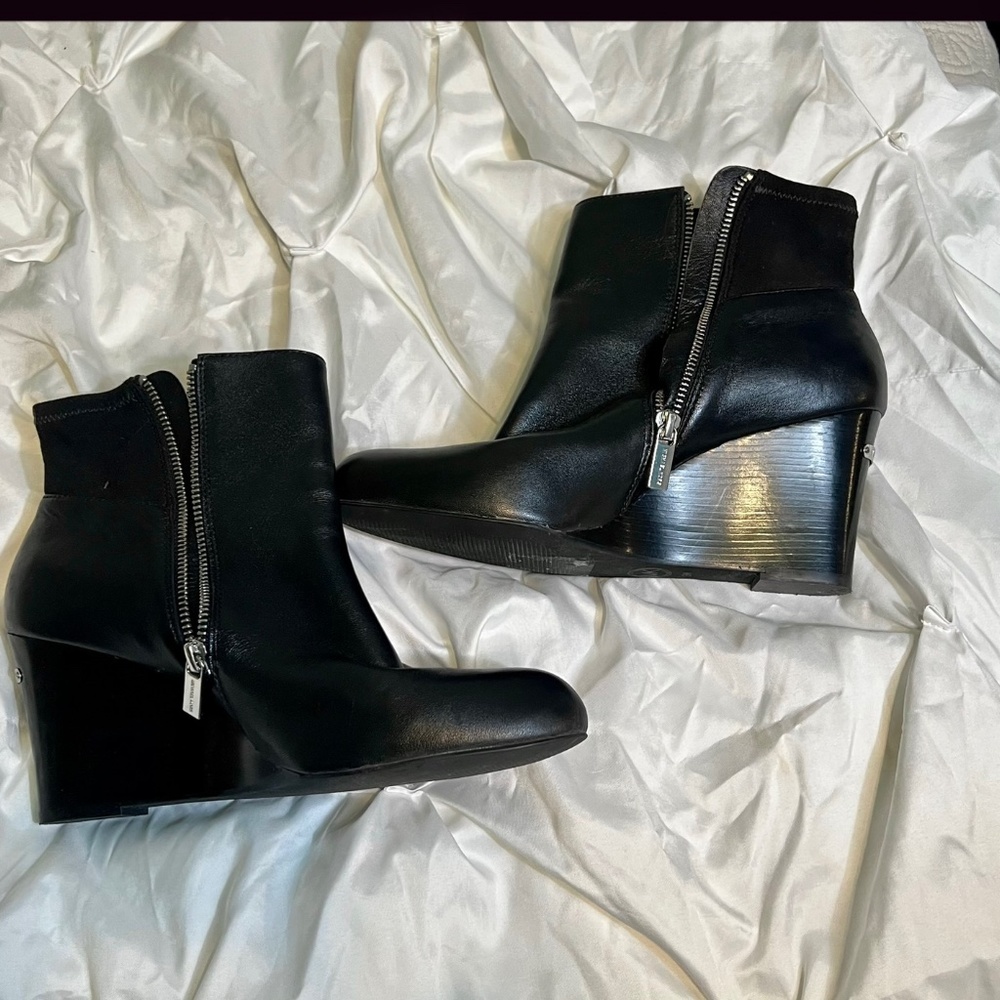NWOT Michael Kors Black leather wedge booties